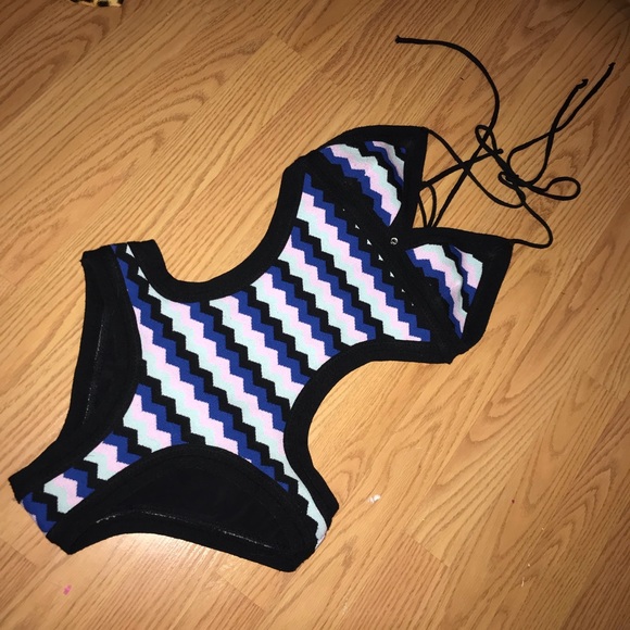 Chevron Monokini - Picture 3 of 3
